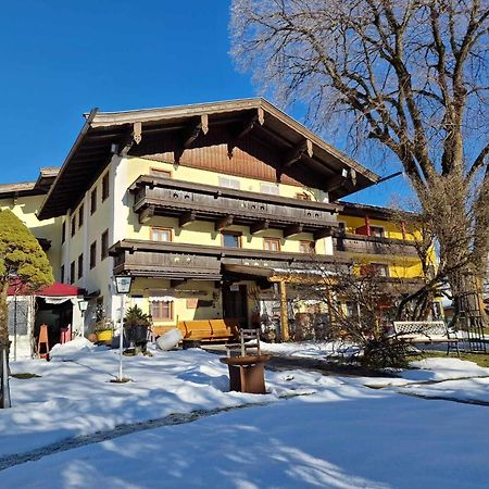 Ferienhotel Lindenhof Leogang Exterior photo