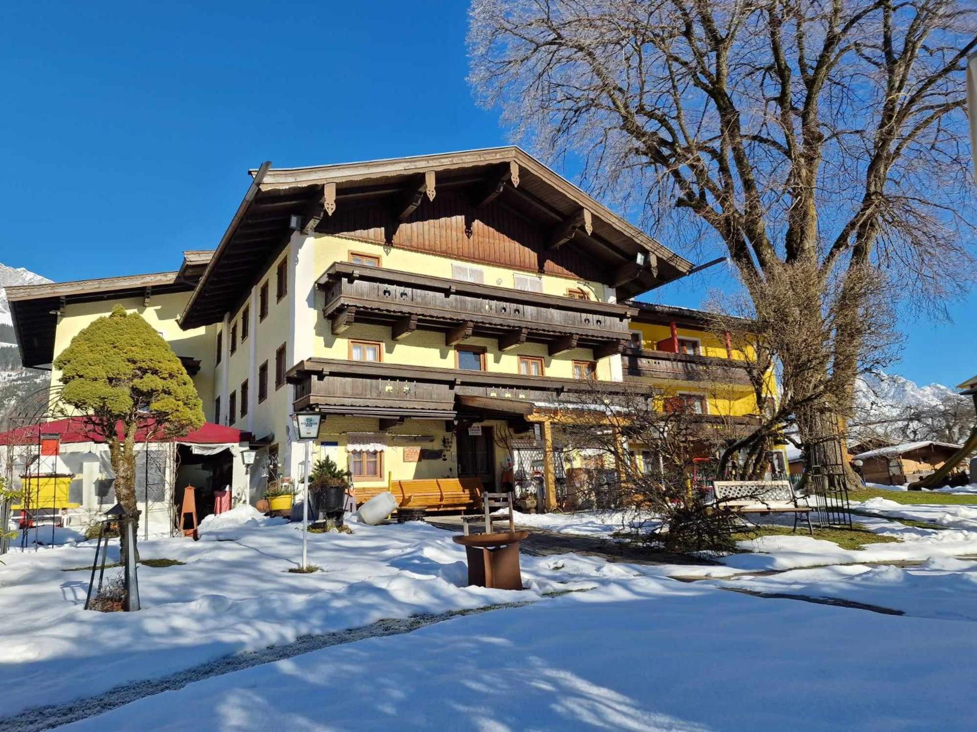 Ferienhotel Lindenhof Leogang Exterior photo